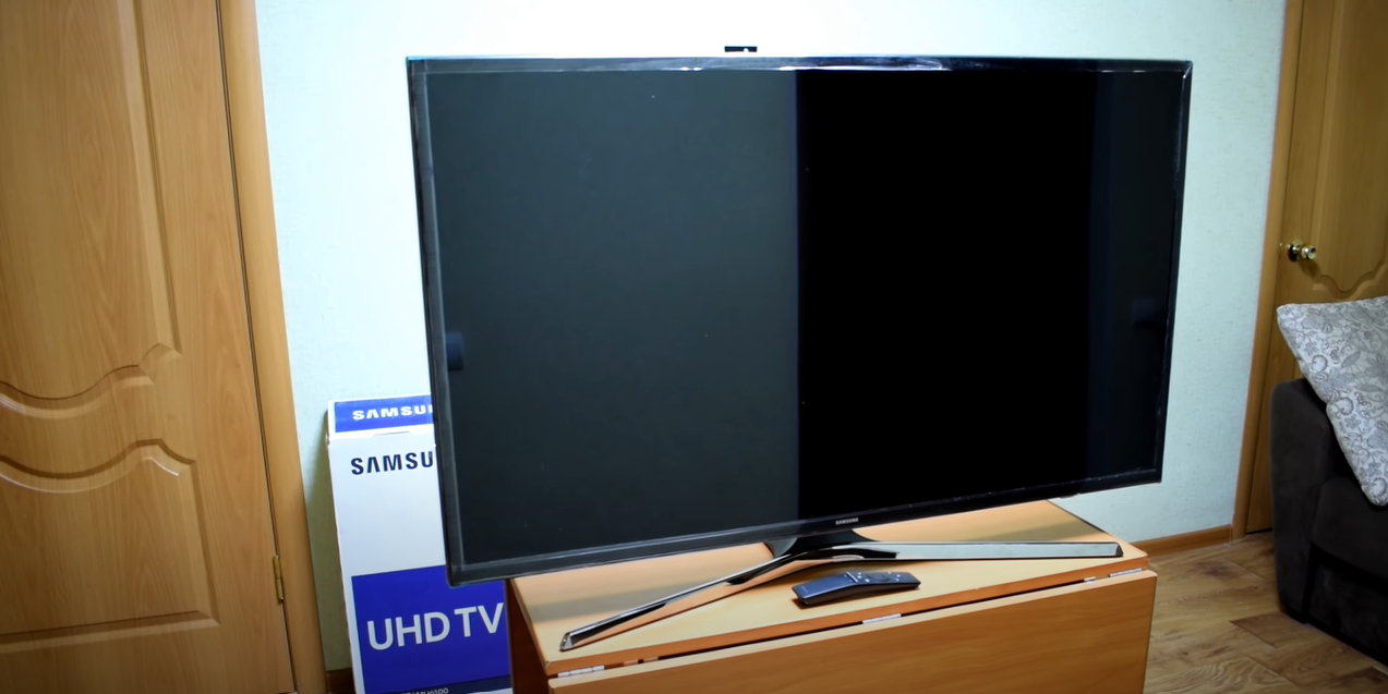 Samsung UE43MU6100 43 Review: Details and Alternatives